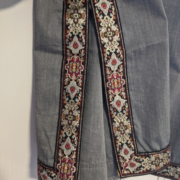 dELIA*s skirt circa early 2000 - Picture 3 of 3